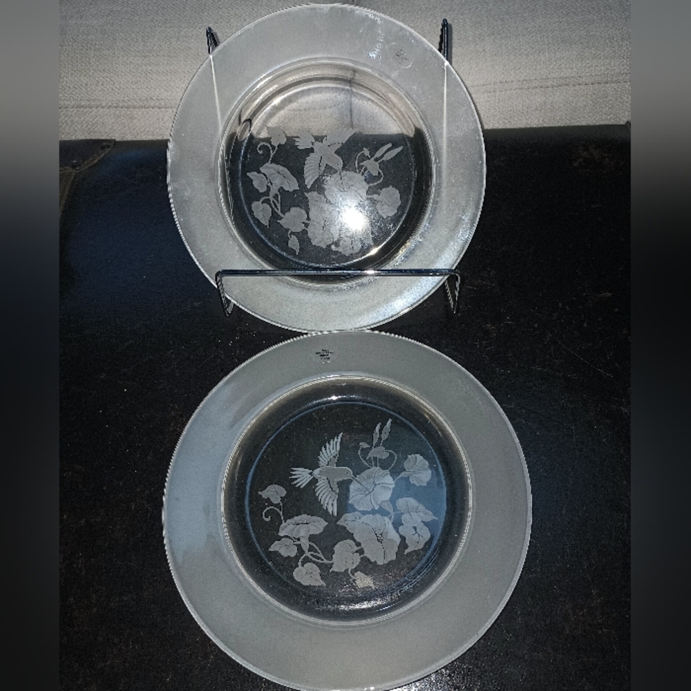 Avon Set of‎ 2 Clear/Frosted Crystal Hummingbird Desert Plates